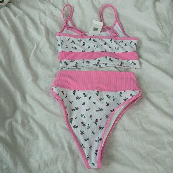 NEW NWT Beach Riot MEDIUM Emmy Swimwear Peony Blossom Bikini set bottom top - Picture 12 of 12